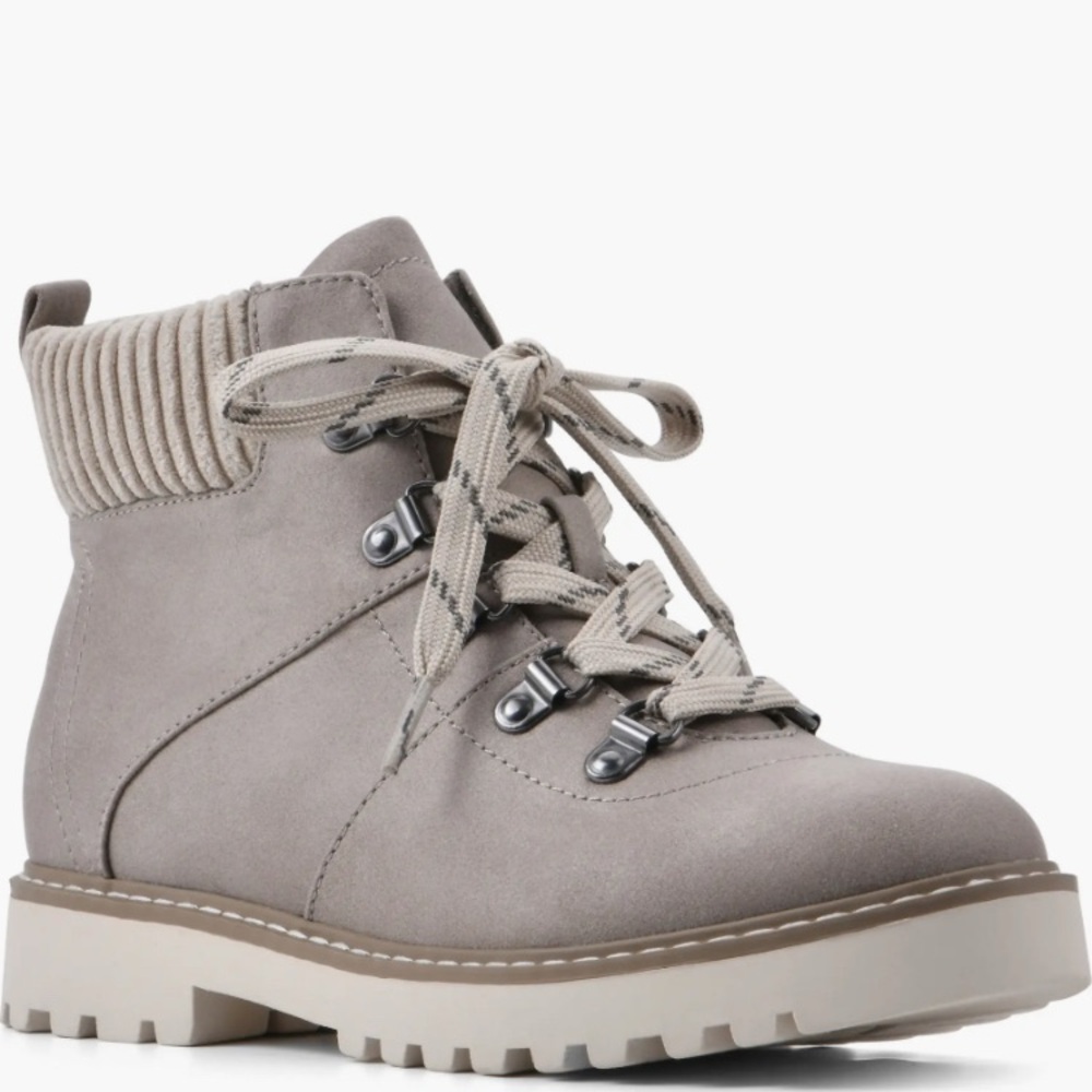 Cliffs by WHITE MOUNTAIN Gray Lace Up Boots